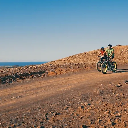 Surfing Colors Hotel&apartments דירה קורלחו