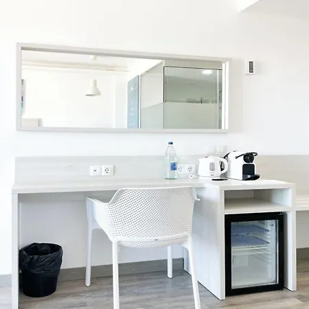 Surfing Colors Hotel&apartments Apartamento *