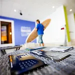 Surfing Colors Hotel&apartments * 코라레호